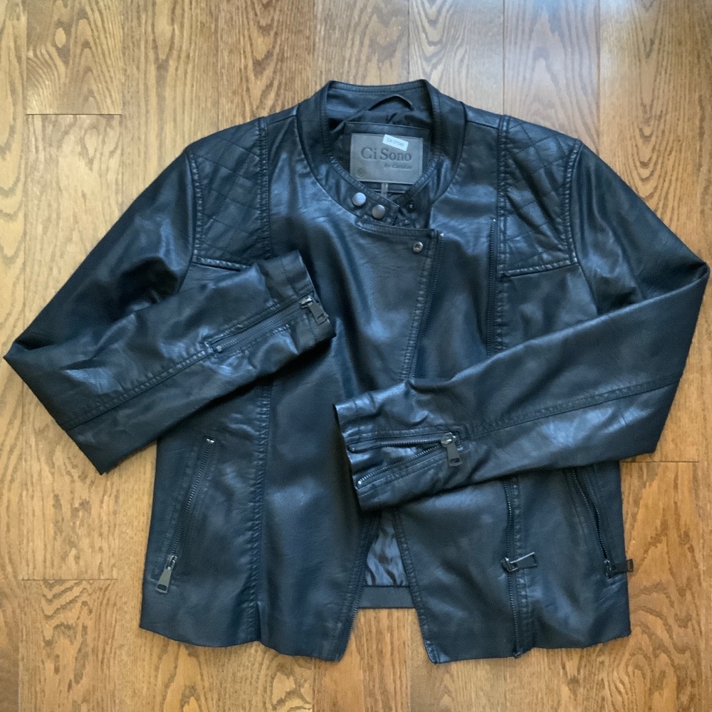 CI SONO Vegan Leather Jacket. Size M.